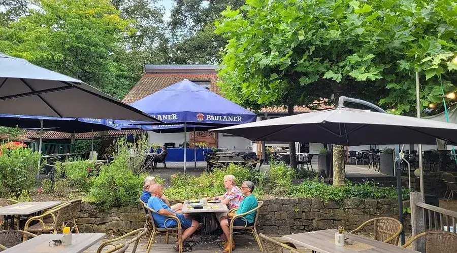 Ihr Guide: Gastronomie am Heidweiher Seehaus, Kiosk & Tipps