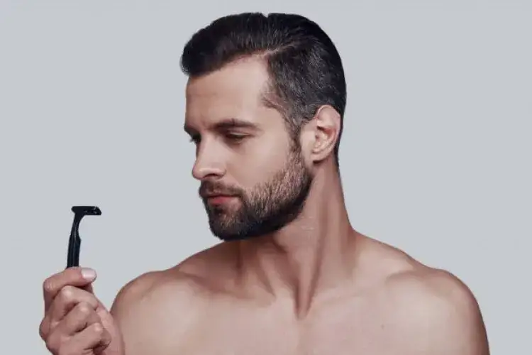 Jak zmiękczyć zarost domowym sposobem i uniknąć podrażnień przy goleniu