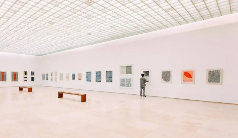 Wystawa sztuki nowoczesnej: odkryj najciekawsze wydarzenia w Polsce