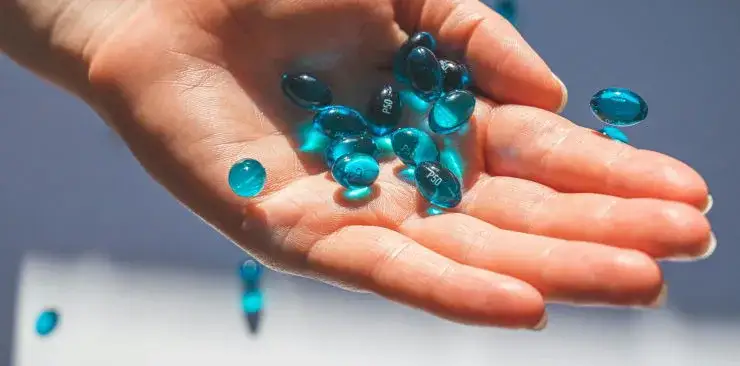 Ceny leków na receptę: Dlaczego się różnią i jak oszczędzać?