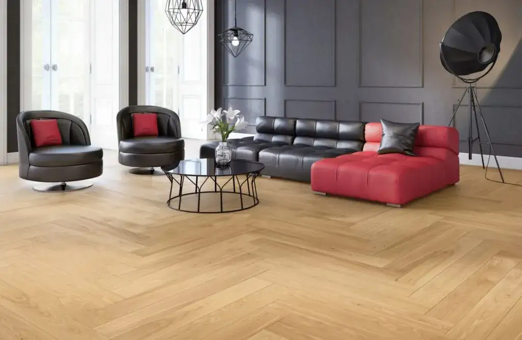 Jakie kolory podłogi idealnie pasują do okien złoty dąb?