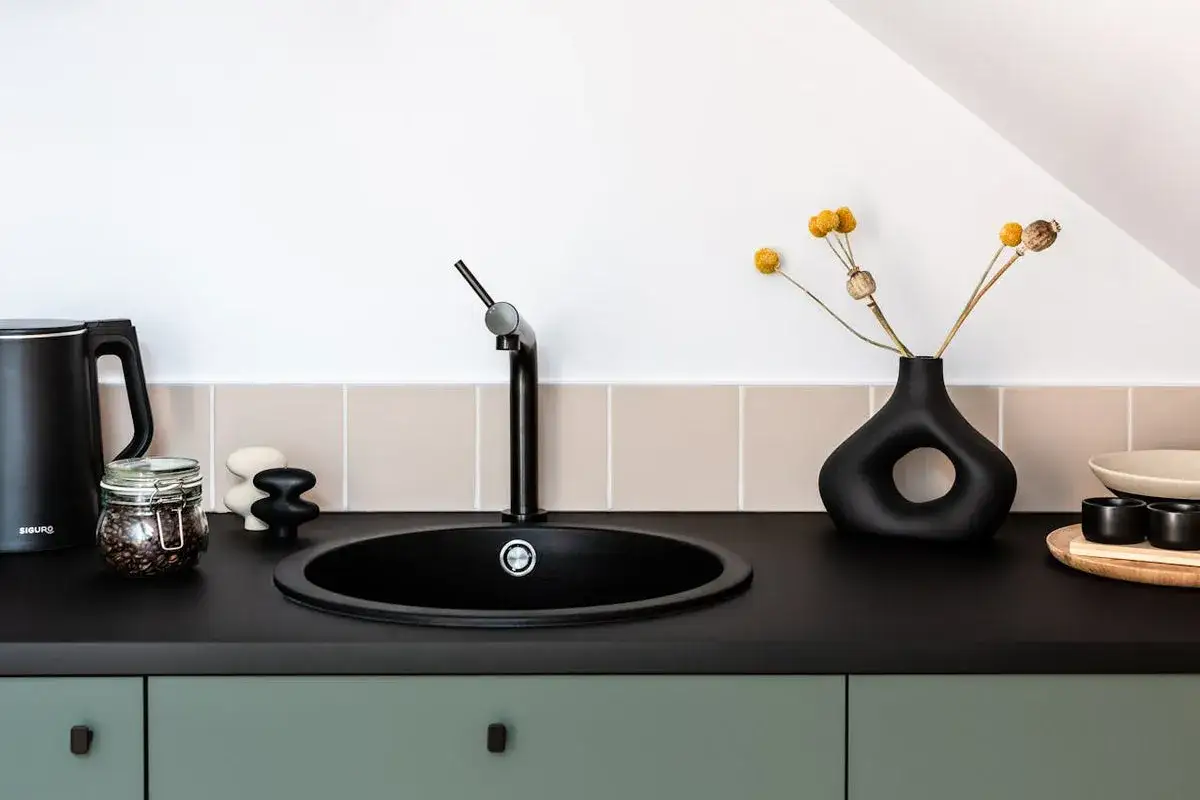 Wymiana kranu w kuchni: Poradnik DIY. Zrób to sam i oszczędź!