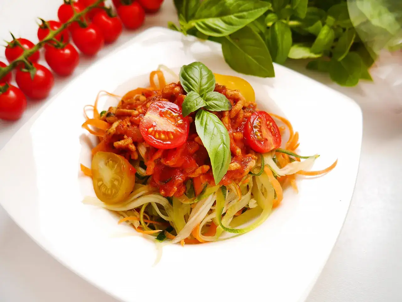 Spaghetti z cukinii i marchewki: Przepis na idealne "al dente"