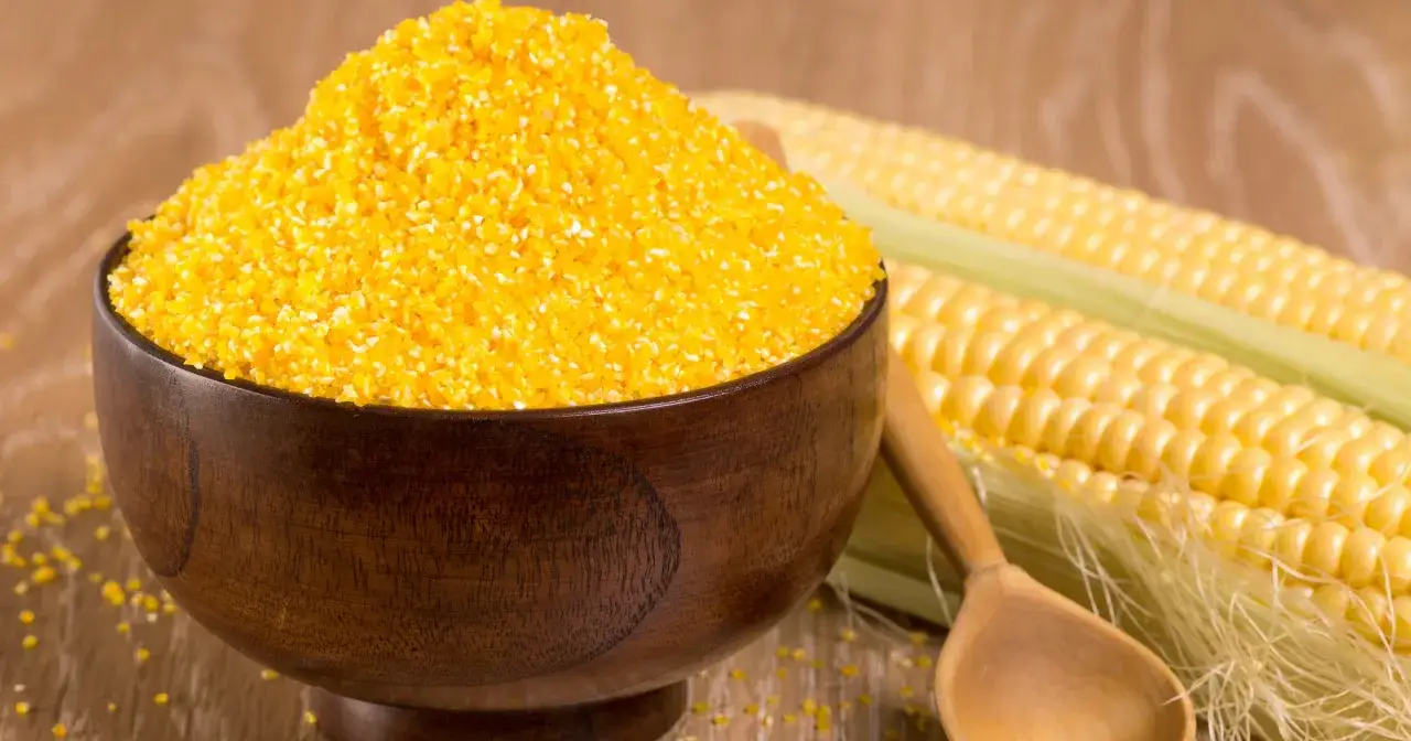 Kasza kukurydziana: czy jest zdrowa? Pełna analiza i porady