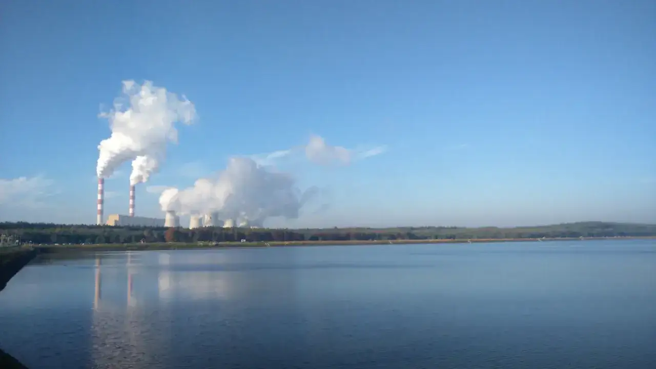 Elektrownia Bełchatów: Ile energii produkuje? Kluczowe liczby