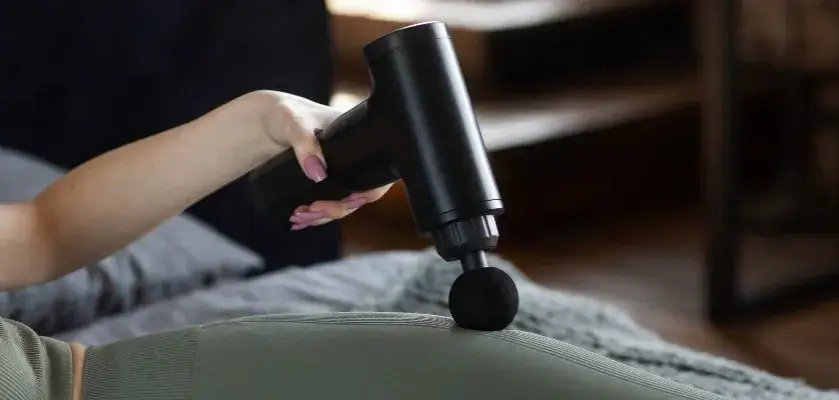 Pistolet do masażu: Czy warto? Opinie, wady, zalety i wybór.