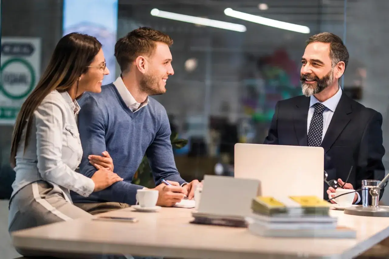Notariusz: Twój przewodnik po obowiązkach, kompetencjach i bezpieczeństwie