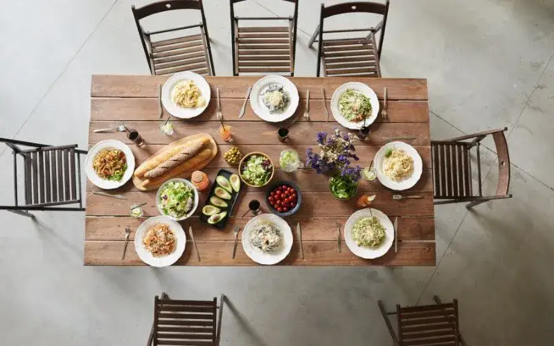 Gdzie zjeść w Łowiczu? Odkryj najlepsze restauracje i smaki