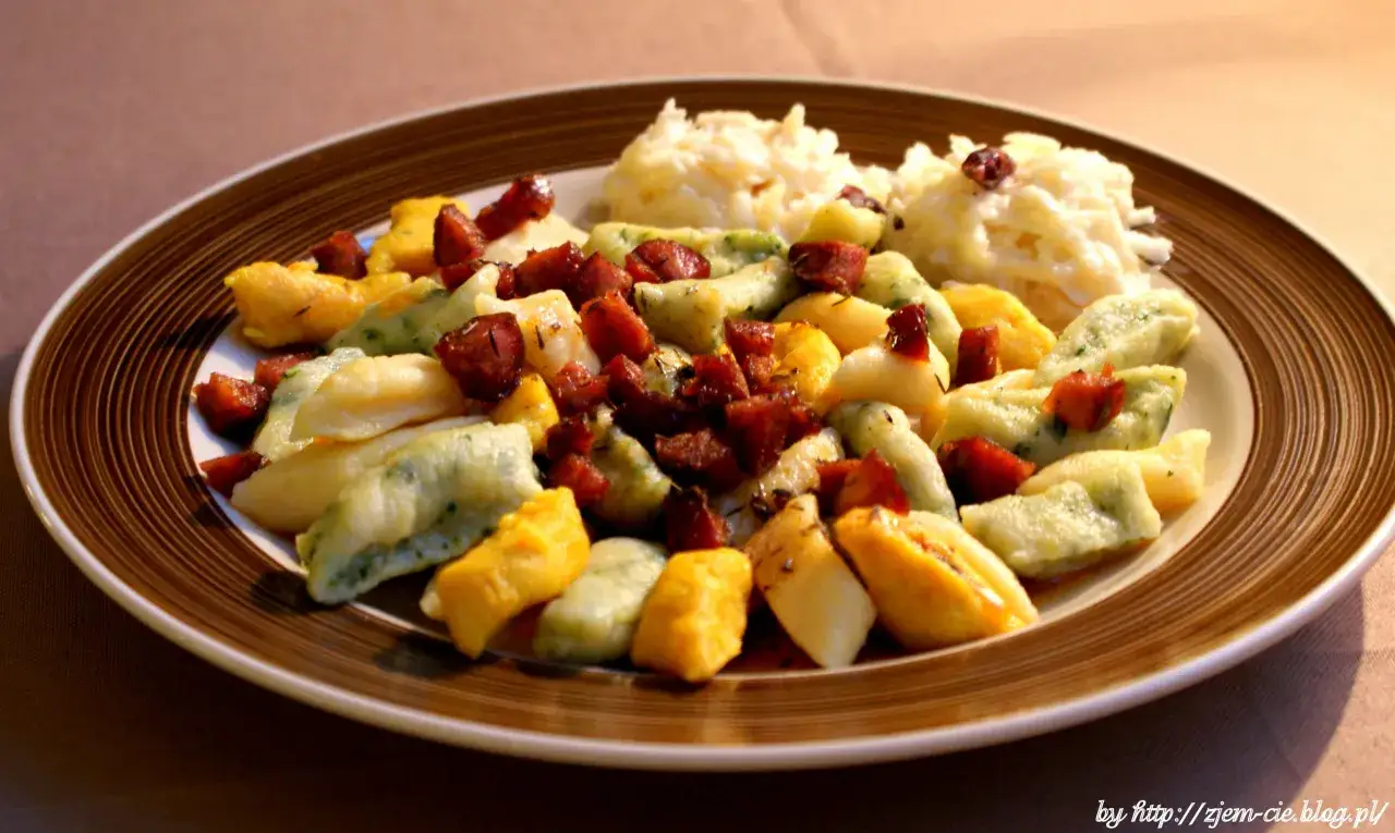 Z czym kopytka na słodko? Odkryj klasykę i nowe smaki!