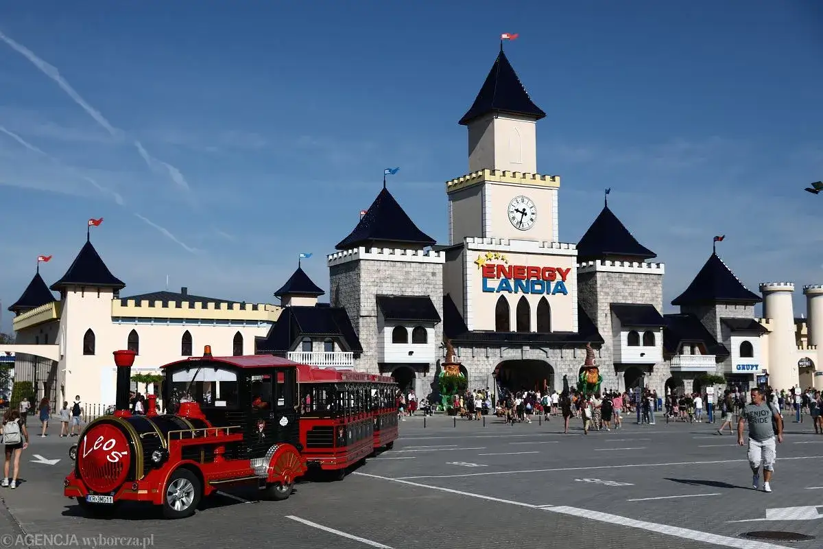 Finanse Energylandii: Jak park rozrywki zarabia pół miliarda?