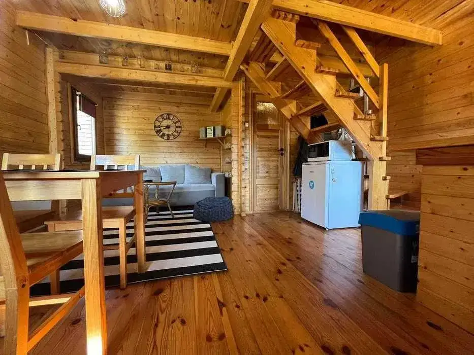 Jak sprzedać domek nad jeziorem w Warmińsko-Mazurskim bez problemów i strat?