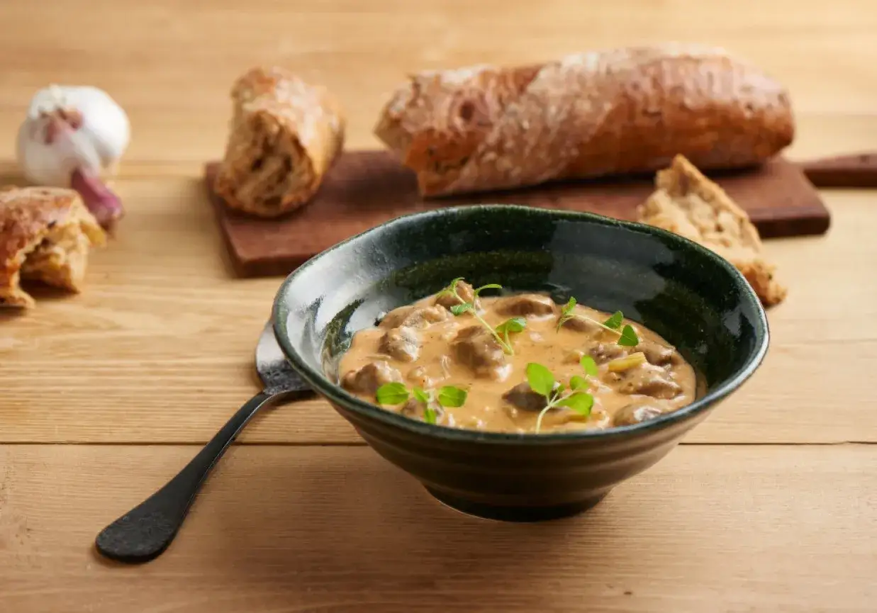 Szybka i smaczna potrawka z żołądków drobiowych – przepis krok po kroku