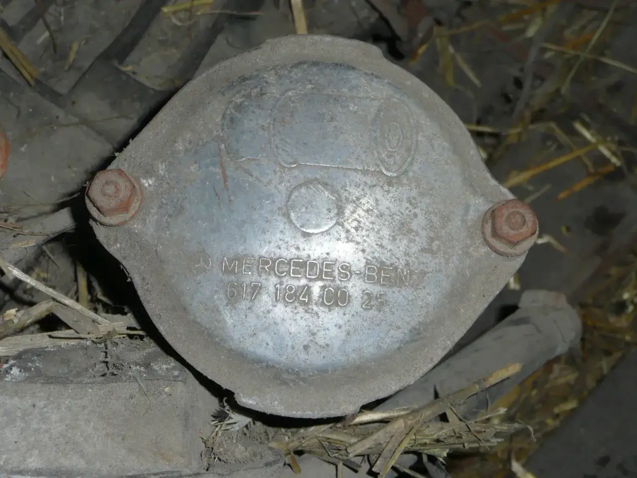 Gdzie jest kod silnika Mercedes? Oto miejsca, które musisz znać