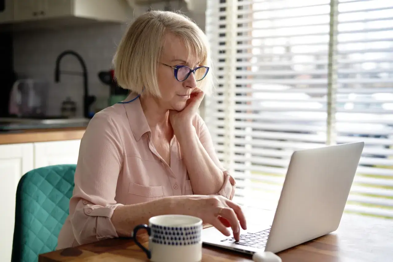 Czy przed emeryturą można chorować? Poznaj swoje prawa i zagrożenia