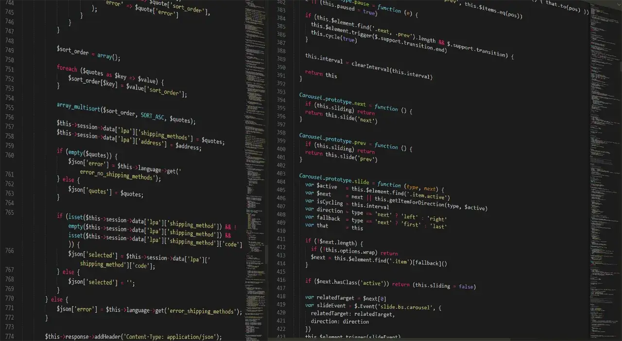Fragment kodu PHP z komentarzem: `// To jest komentarz w PHP`. Widać pętle `foreach` i `array_multisort`.