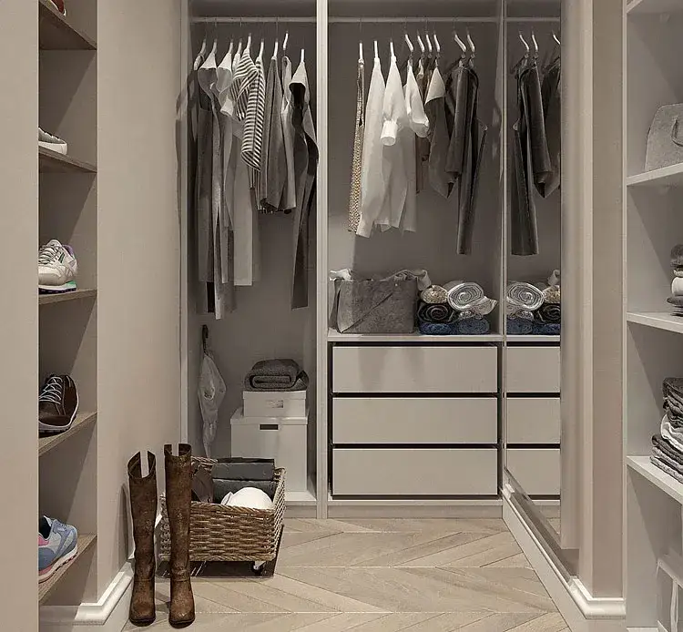 Jak zrobić garderobę na poddaszu ze skosami, by zyskać więcej miejsca?