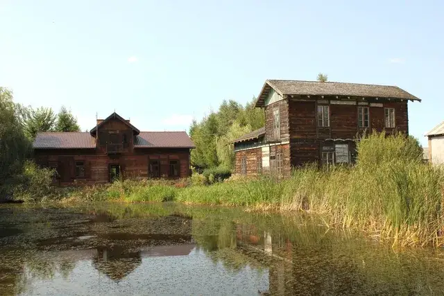 Skansen Nowa Sucha: Historia, atrakcje i przyszłość muzeum drewnianego