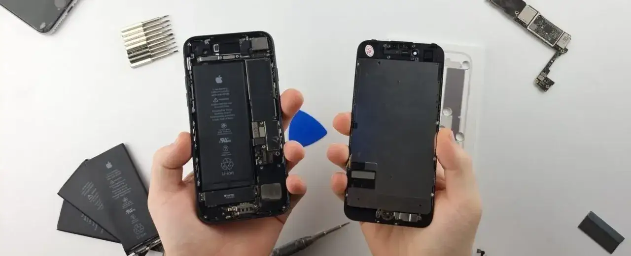 Wymiana baterii w iPhone: poznaj aktualne ceny i wybierz serwis