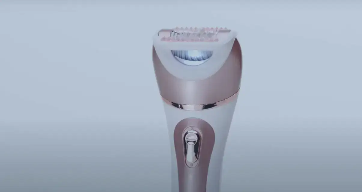 Golarka czy depilator – co wybrać dla gładkiej skóry bez bólu?