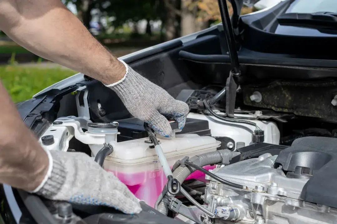 Jak sprawdzić szczelność chłodnicy spalin i uniknąć kosztownych napraw