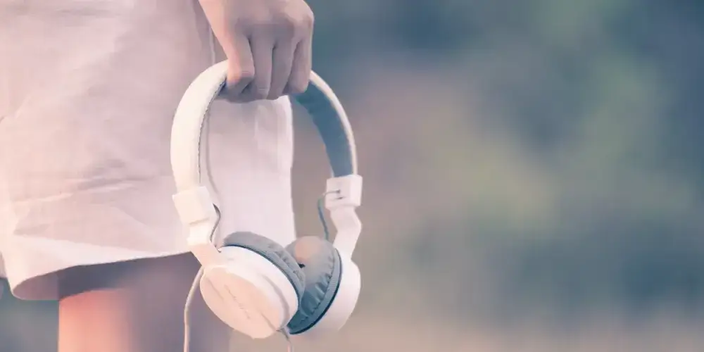 Dlaczego działa tylko jedna słuchawka przewodowa? Oto możliwe przyczyny