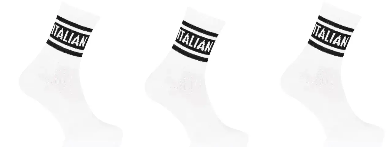 Białe skarpetki jak nowe? Skuteczne metody wybielania i prania