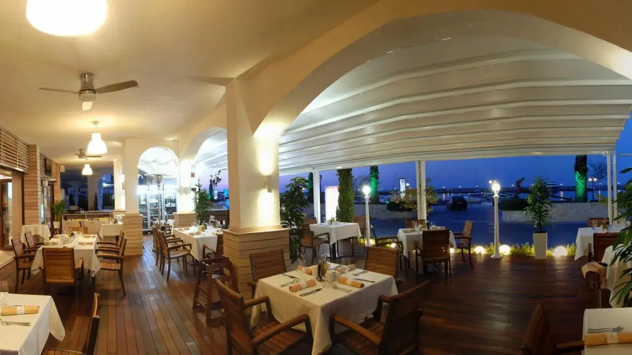 Gdzie zjeść w Sveti Vlas? Najlepsze restauracje i smaki!