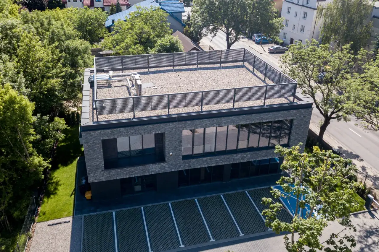 Ile kosztuje budowa garażu 2026? Uniknij ukrytych kosztów!