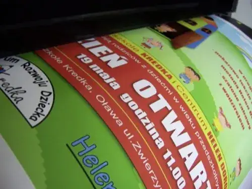 Jakie są ceny druku na folii? Sprawdź, co wpływa na koszt