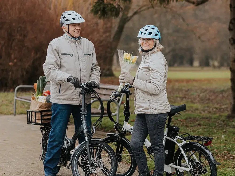Jaki rower elektryczny dla seniora? Wybierz bezpieczny i komfortowy model