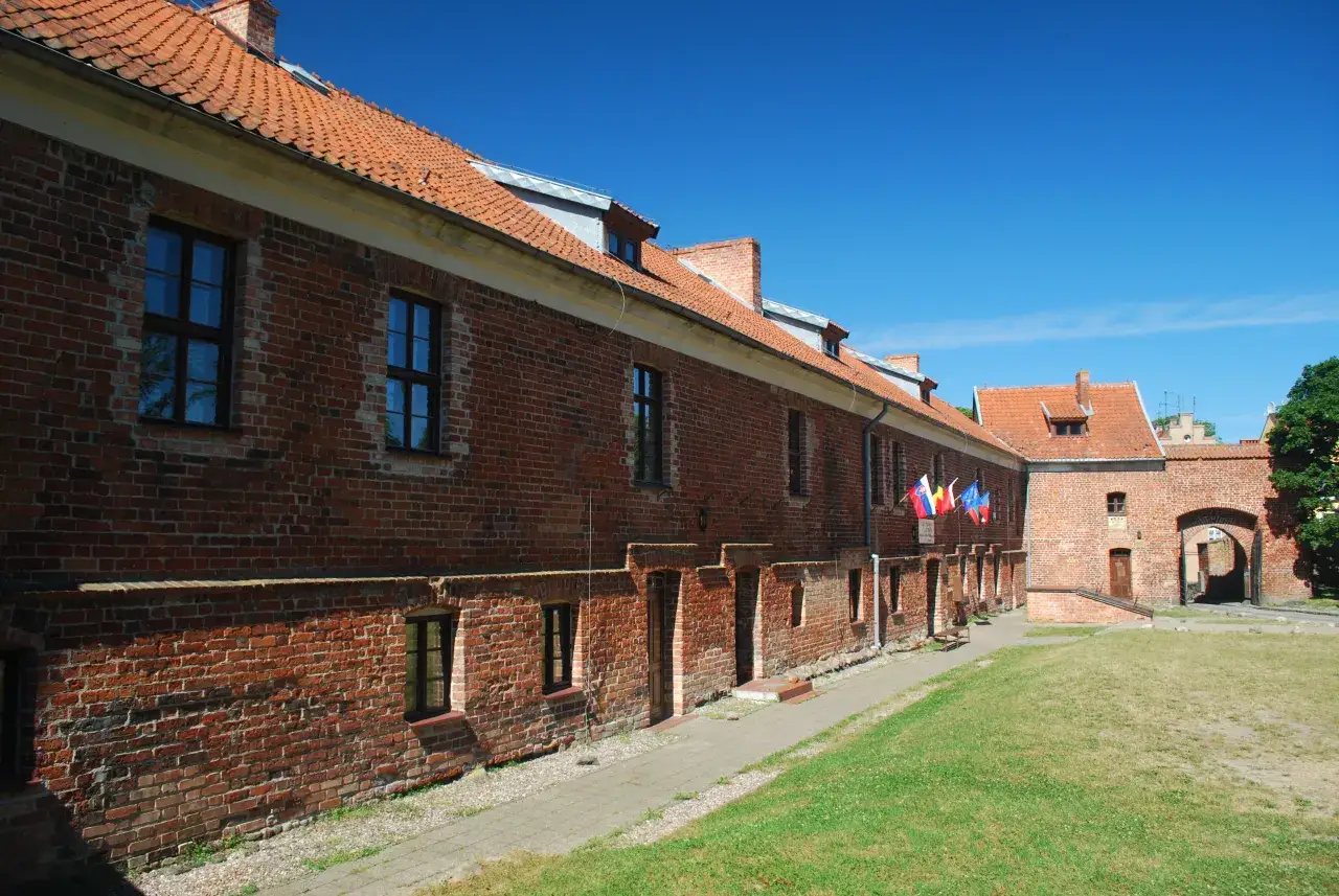 Zamek w Sztumie: Fascynująca Historia i Architektura Średniowiecznej Warowni