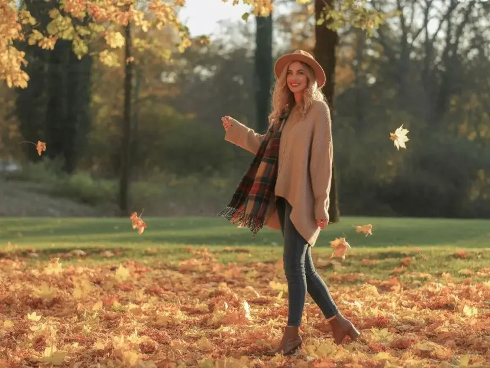 Jesienne boho: ciepłe stylizacje i inspiracje na chłodne dni