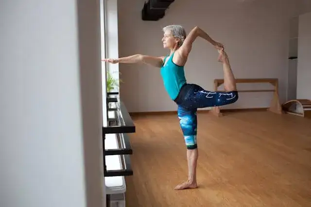 Joga a odchudzanie: Jak schudnąć dzięki holistycznej praktyce?