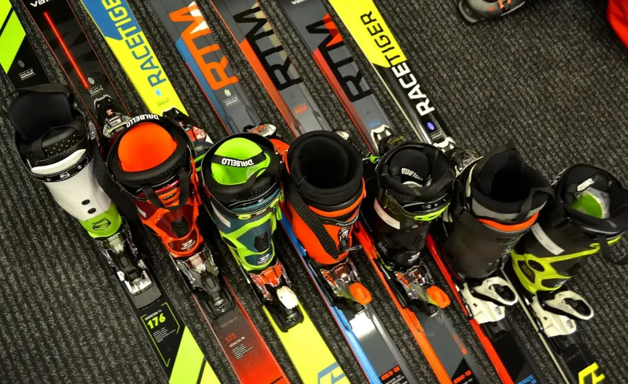 Jakie buty narciarskie wybrać, aby uniknąć nieprzyjemnych kontuzji?