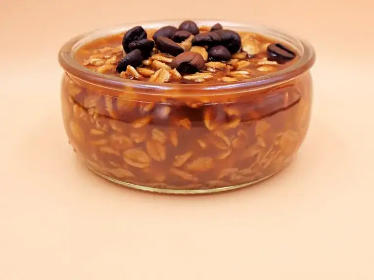 Przepis na zdrową owsiankę, która zmieni Twoje śniadania na lepsze