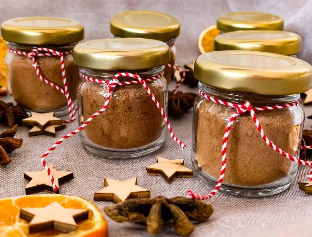 Zrób sam przyprawę do piernika! Przepis na aromat i czysty skład