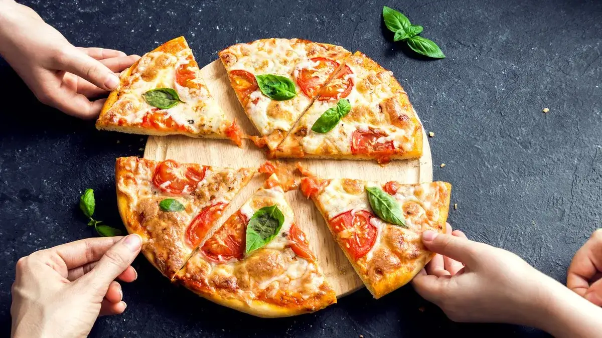 Jakie drożdże do pizzy wybrać, by uniknąć nieudanych wypieków?