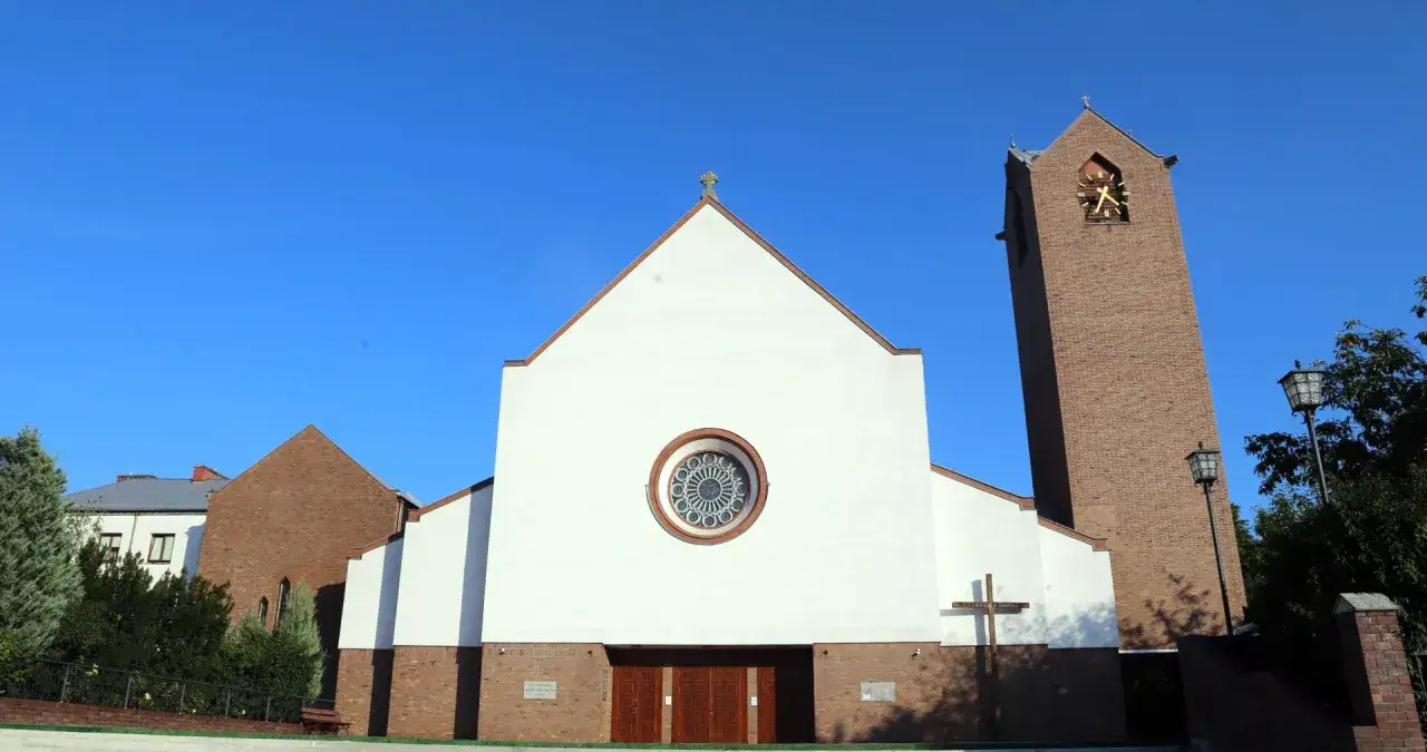Gdzie do kościoła? Znajdź najbliższy kościół i godziny mszy
