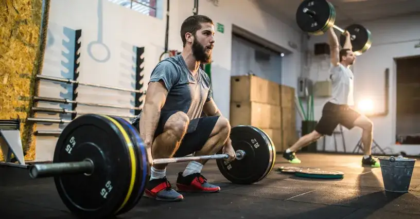 Crossfit dla kogo? Odkryj, kto może zyskać na treningach