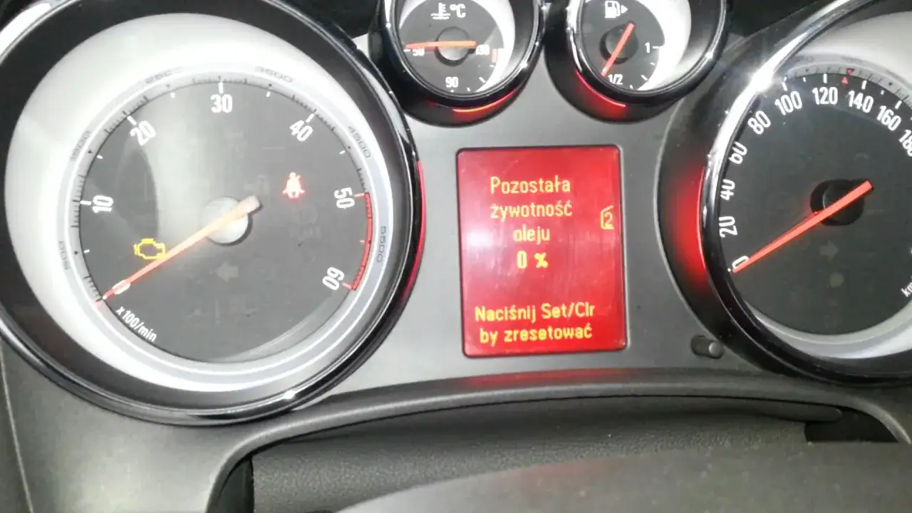 Jak zresetować kontrolkę wymiany oleju w prosty sposób i uniknąć problemów