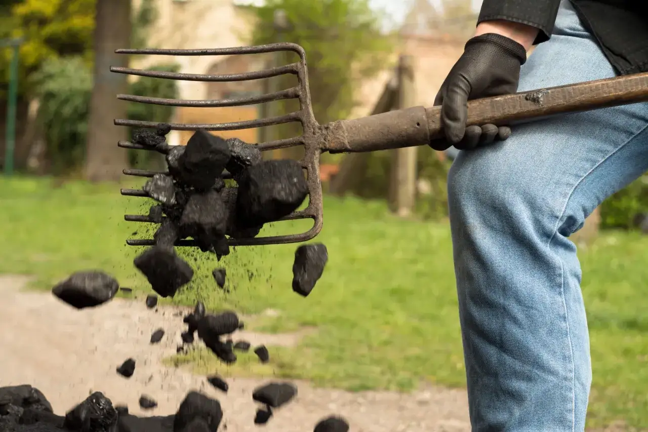 Kto dostanie dofinansowanie do węgla? Sprawdź, czy się kwalifikujesz