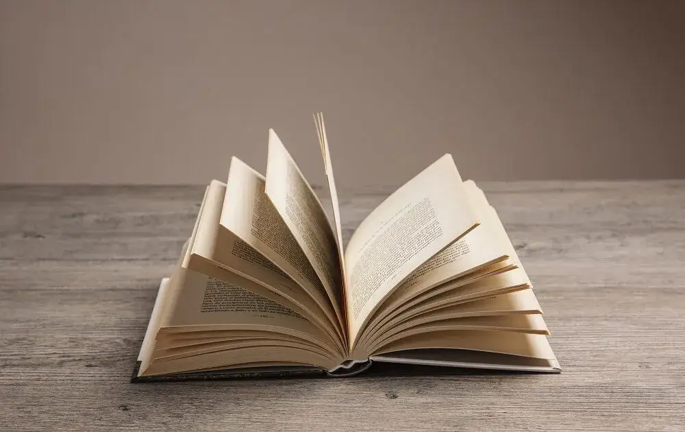 Jak wydrukować książkę w domu? Praktyczny poradnik krok po kroku