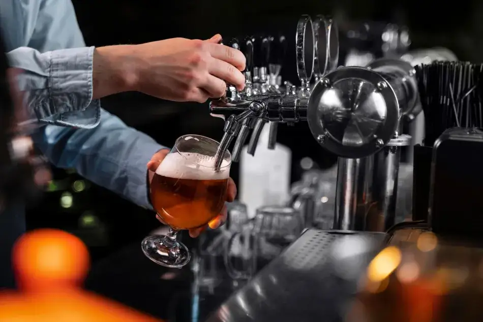 Distribución de bebidas en España: Claves HORECA para el éxito y evitar errores