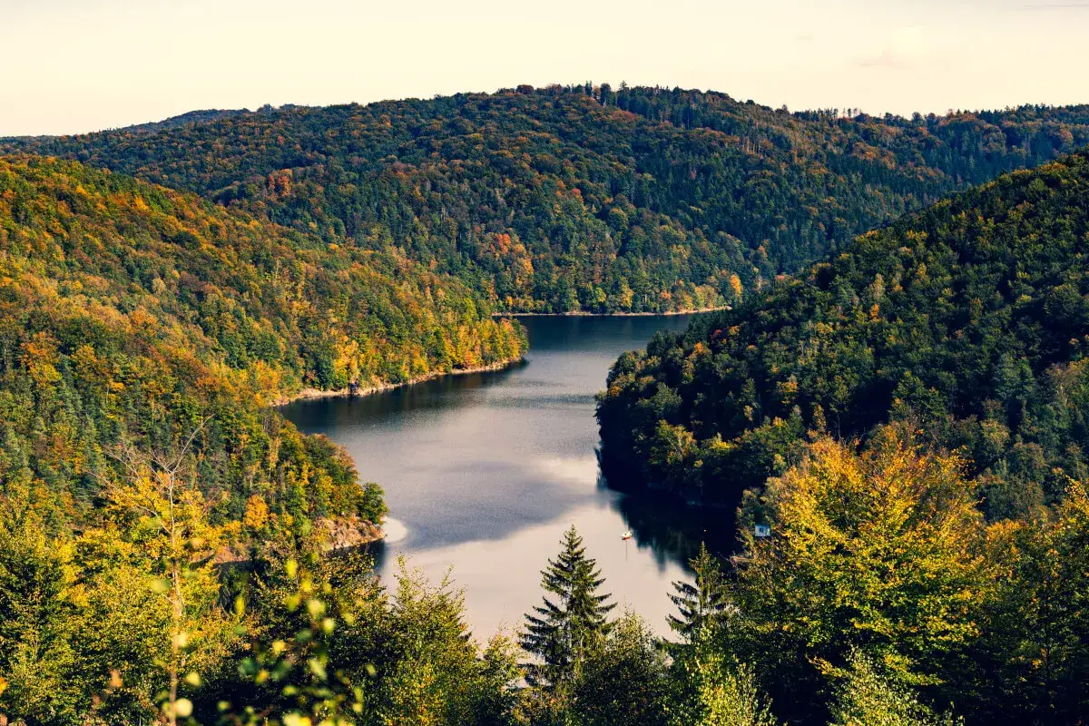 Góry Sowie: Gdzie nocleg, aby cieszyć się przygodą i naturą