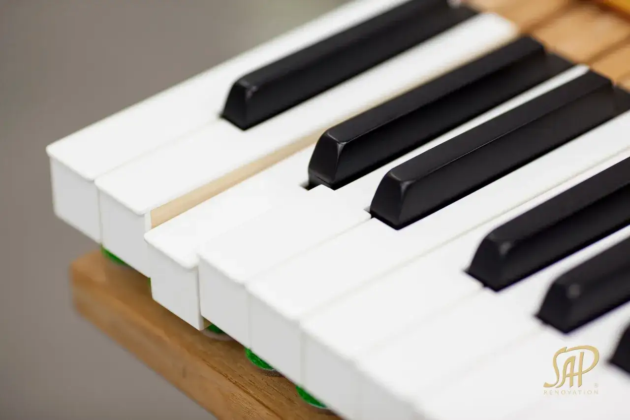 Fortepian czy pianino? Poznaj kluczowe różnice i wybierz mądrze