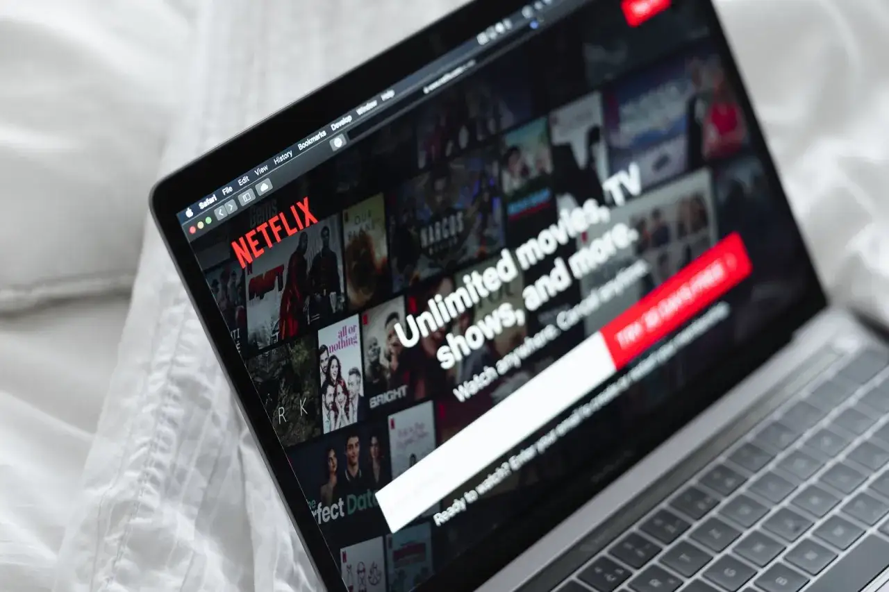 Aplikacja Netflix darmowa? Tak, ale zobacz, ile kosztuje oglądanie