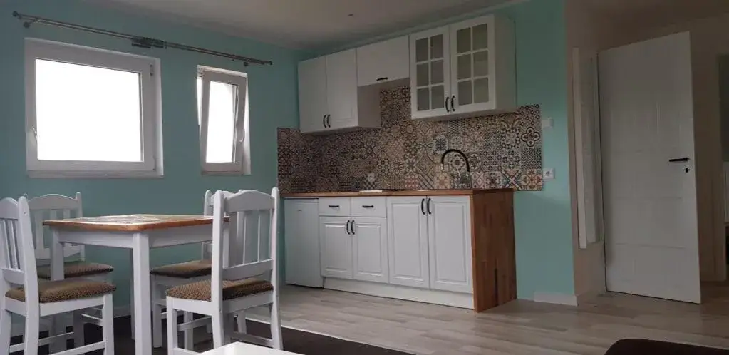 Białogóra: Galop po plaży, cennik i noclegi. Spełnij marzenie!