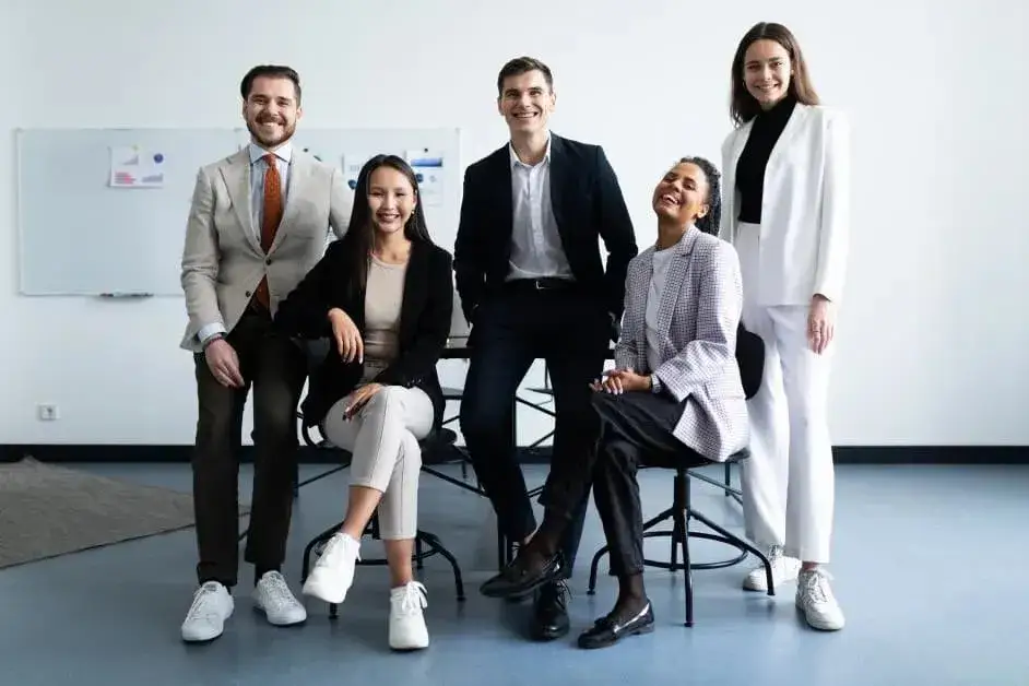 Kto kontroluje radę nadzorczą spółdzielni mieszkaniowej i jak to działa?