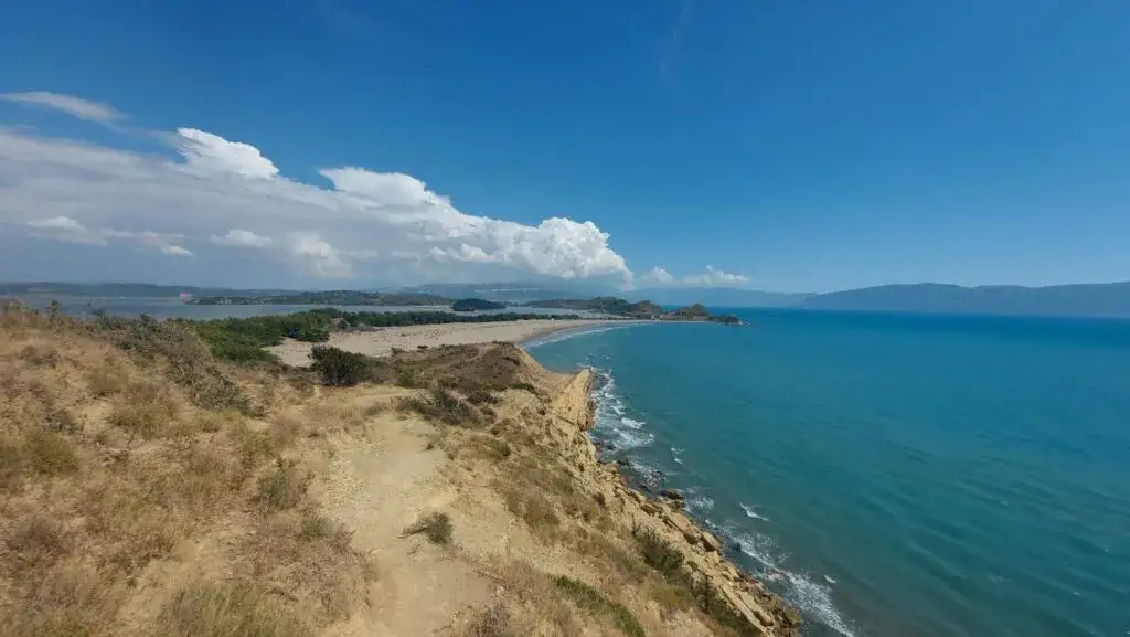 Wlora: przewodnik po plażach, atrakcjach i rejsach planuj wakacje!