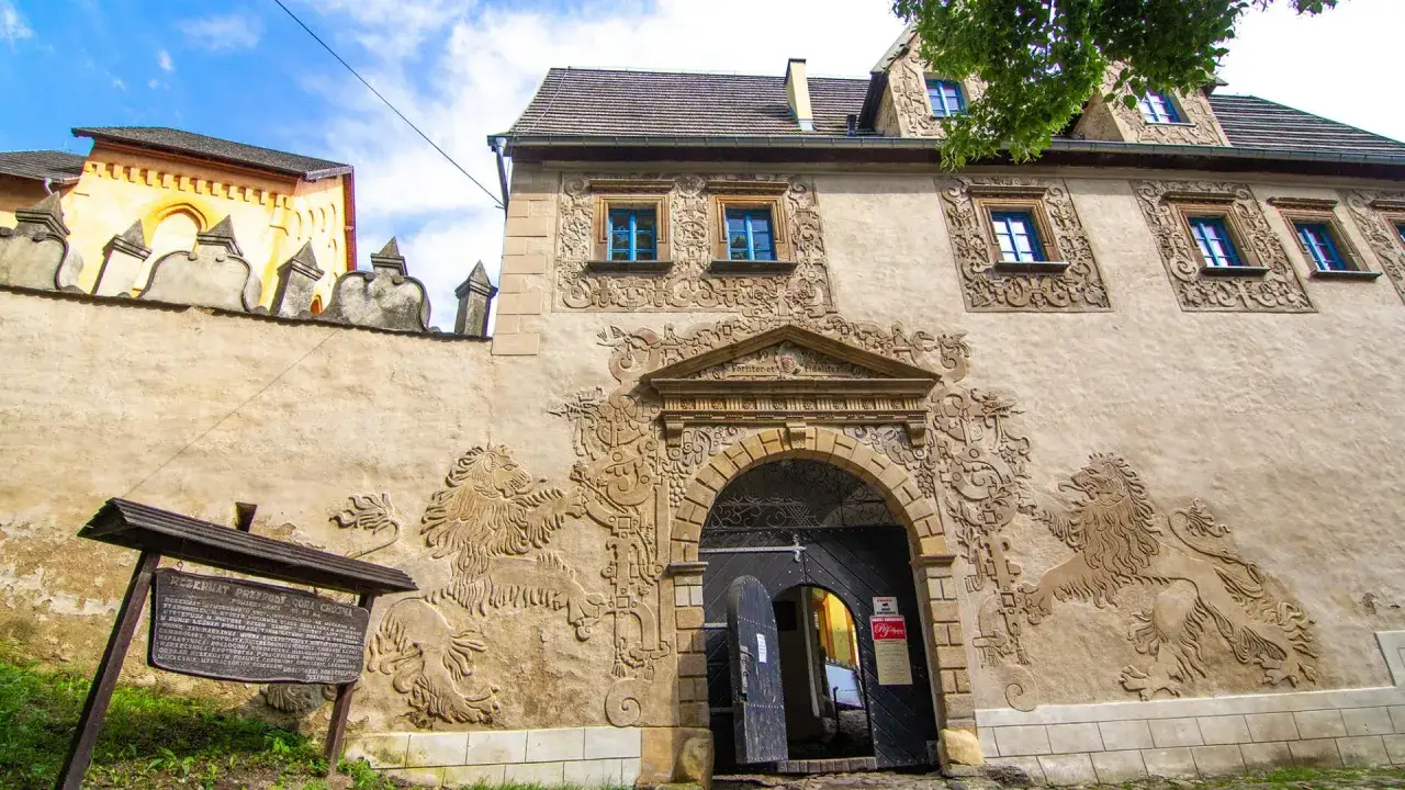 Zamek Zagórze Śląskie: Atrakcje turystyczne w Zagórzu Śląskim